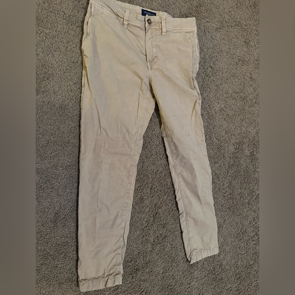 American Eagle Young Men’s Extreme Flex Slim Khaki pants - Picture 3 of 4